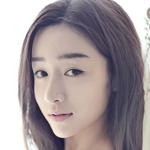 何彦霓的英文名