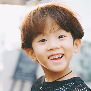 张艺瀚的英文名